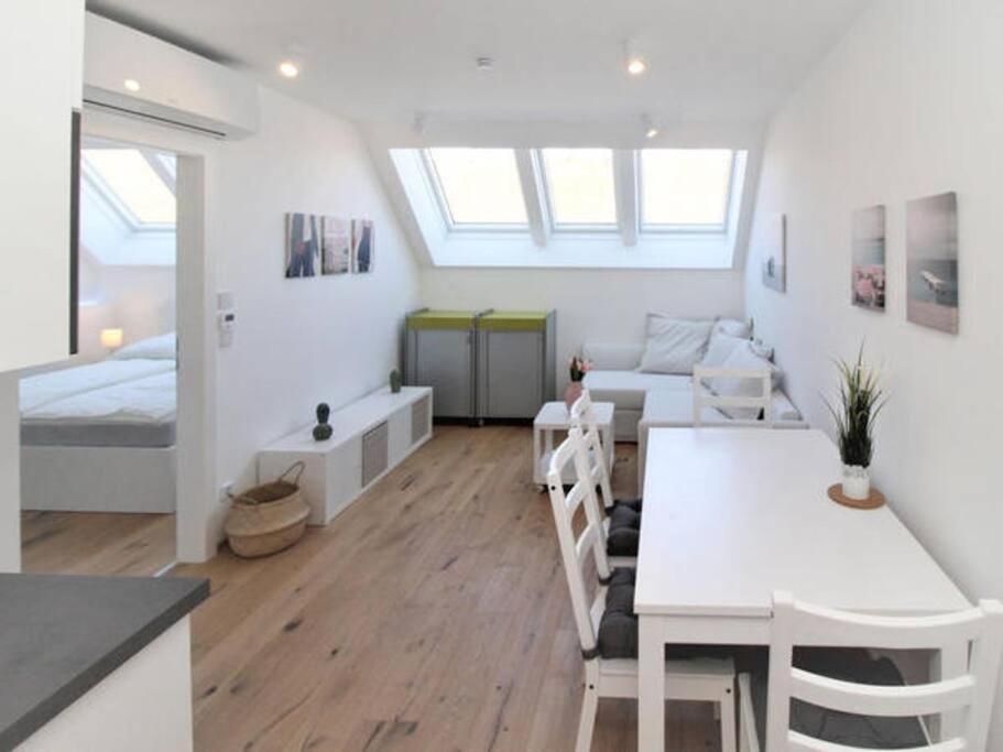 City-Center Rooftop-Apartment Wenen Buitenkant foto